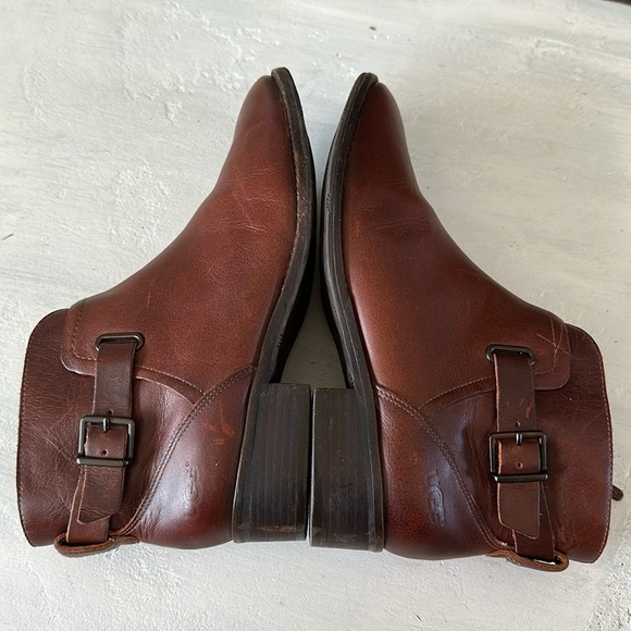 UGG Chestnut Leather Ankle Booties - Picture 5 of 16